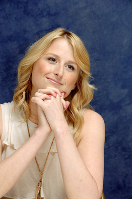 Mamie Gummer Mouse Pad G718970