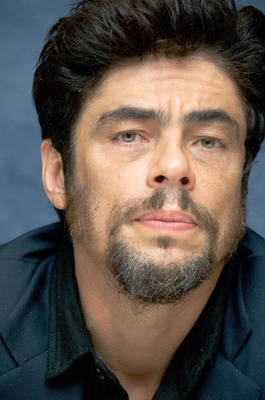 Benicio Del Toro Stickers G720382