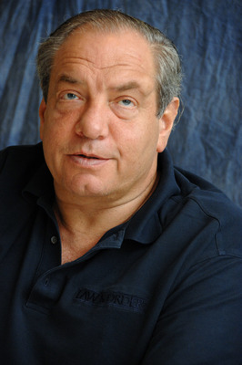 Dick Wolf Poster G721102