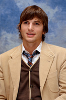 Ashton Kutcher hoodie #1174668