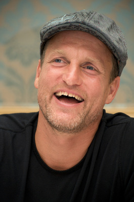 Woody Harrelson puzzle G721728