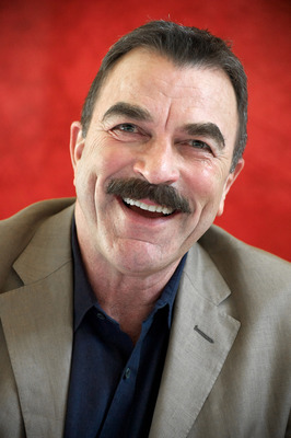 Tom Selleck puzzle G723669