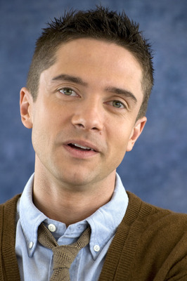 Topher Grace Poster G725024