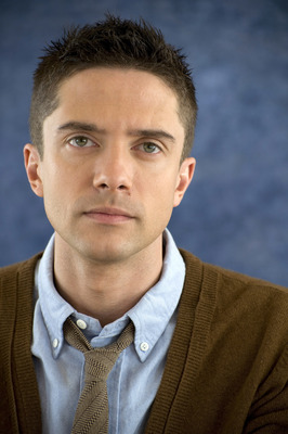 Topher Grace Poster G725028