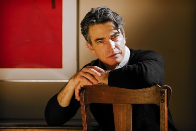 Peter Gallagher Stickers G726058
