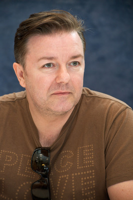 Ricky Gervais magic mug #G726211