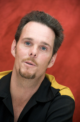 Kevin Dillon Stickers G729301