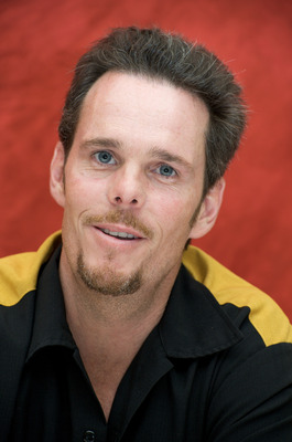 Kevin Dillon Stickers G729302