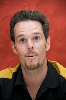 Kevin Dillon Stickers G729305