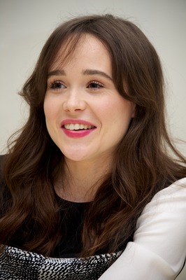 Ellen Page Poster G732025