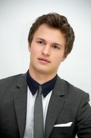 Ansel Elgort Mouse Pad G732542