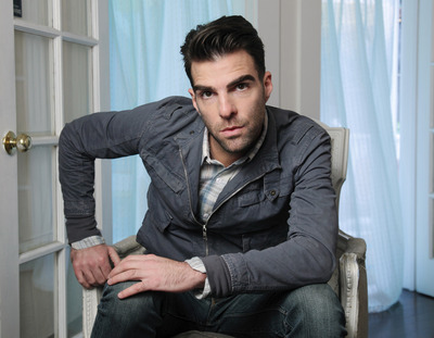 Zachary Quinto Poster G735799