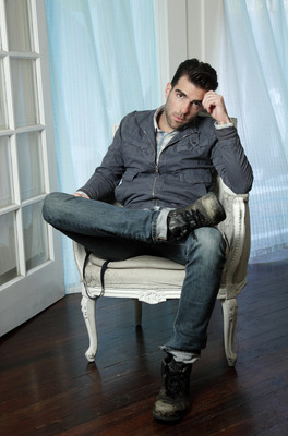 Zachary Quinto Mouse Pad G735808