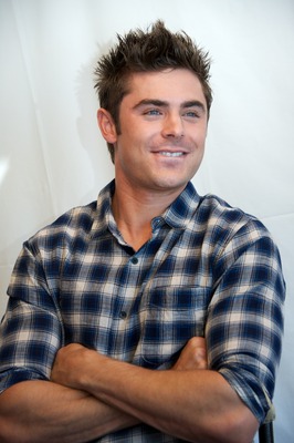 Zac Efron Mouse Pad G735825