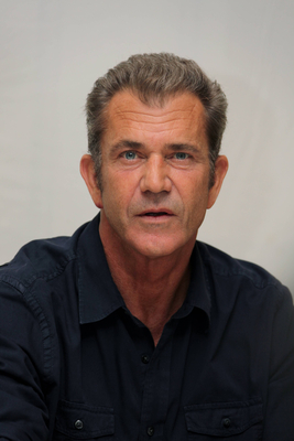 Mel Gibson puzzle G744817