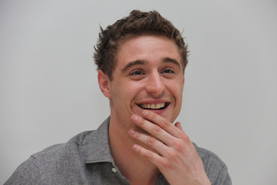 Max Irons Stickers G747851