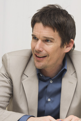 Ethan Hawke Mouse Pad G748383