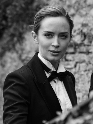 Emily Blunt Poster G751653