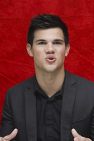 Taylor Lautner magic mug #G752708