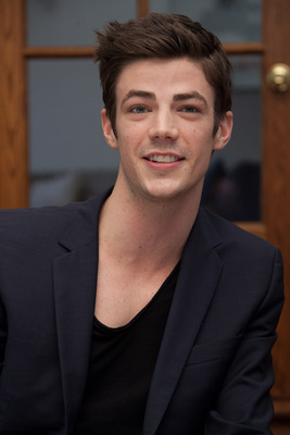 Grant Gustin Stickers G755479