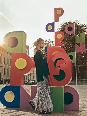 Anna Ewers puzzle G758131