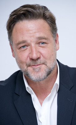 Russell Crowe Stickers G760347