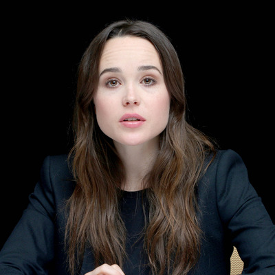 Ellen Page Poster G765493