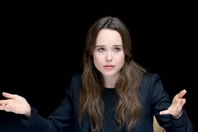 Ellen Page Poster G765499