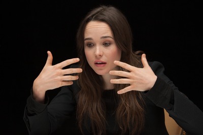 Ellen Page Poster G765504
