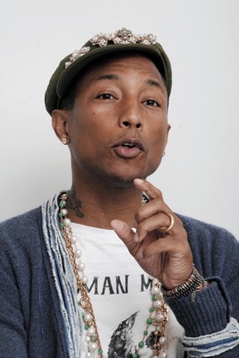 Pharrell Williams Poster G765718