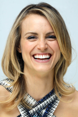 Taylor Schilling Poster G767348