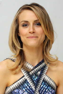 Taylor Schilling Poster G767357