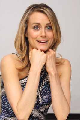 Taylor Schilling Poster G767367