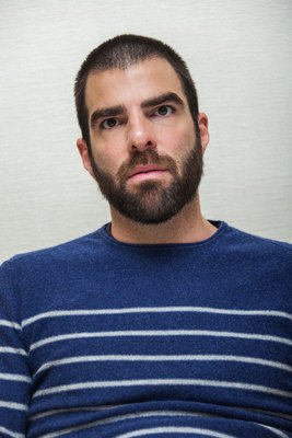 Zachary Quinto Poster G767994