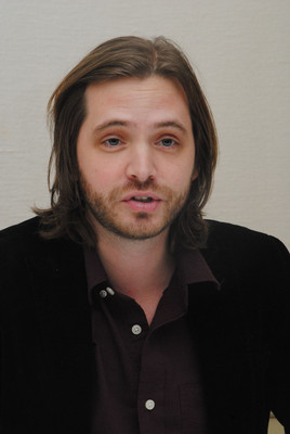 Aaron Stanford Poster G768744