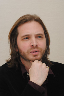 Aaron Stanford Poster G768749