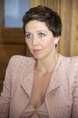 Maggie Gyllenhaal Mouse Pad G772452