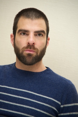 Zachary Quinto Poster G775397