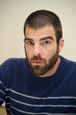 Zachary Quinto Poster G775398