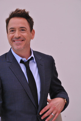 Robert Downey Jr magic mug #G779615