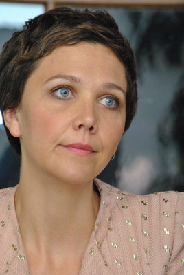 Maggie Gyllenhaal Mouse Pad G781470