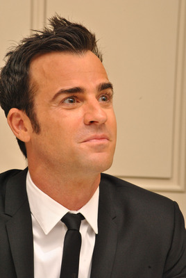 Justin Theroux puzzle G783075