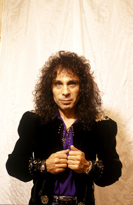 Ronnie James Dio Poster G786509