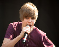 Justin Bieber Longsleeve T-shirt #1293702