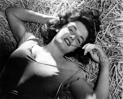 Jane Russell puzzle G821403