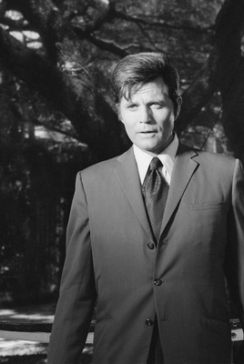 Jack Lord Poster G823857
