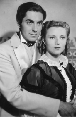 Tyrone Power puzzle G824977