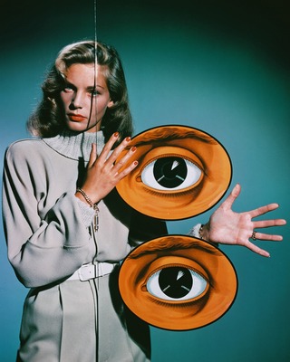 Lauren Bacall Mouse Pad G827031