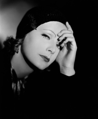 Greta Garbo Poster G830447