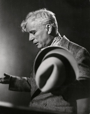Charles Chaplin Poster G831097